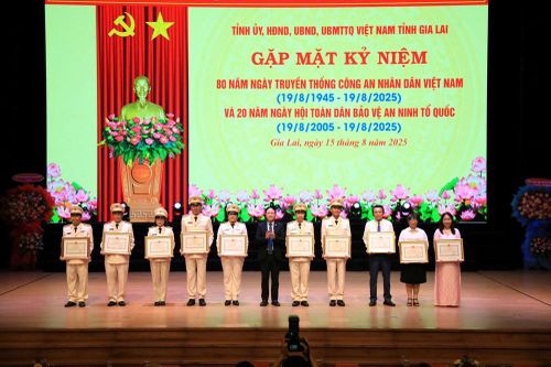 Công an tỉnh Gia Lai tiếp tục bám sát cơ sở, gắn bó với nhân dân