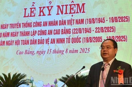 Xây dựng Công an Cao Bằng gần dân, trọng dân, gắn bó với nhân dân