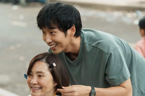 Hồng Đào: 'Có thể tôi là một người mẹ dễ dãi, nhưng thông cảm cho nhau sẽ dễ sống hơn'