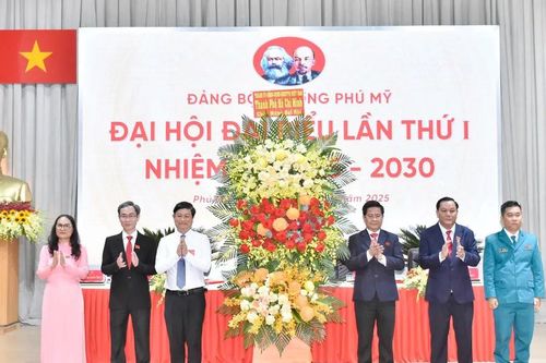 Phát huy tối đa vị trí cửa ngõ cảng biển và dịch vụ logistics của phường Phú Mỹ (TPHCM)