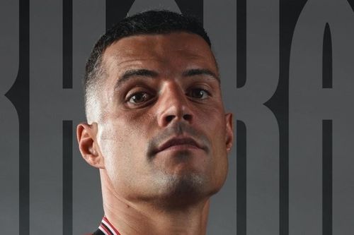 Sao Ngoại hạng Anh Granit Xhaka được trao băng thủ quân chỉ sau 2 tuần gia nhập