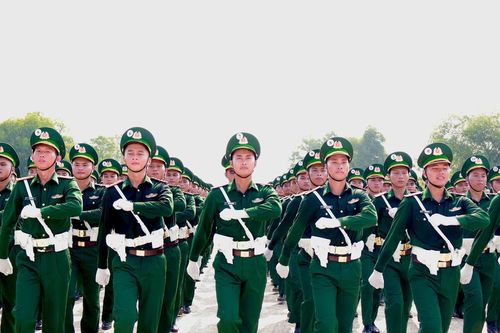 Khối sĩ quan Bộ đội Biên phòng: 'Vượt nắng, rèn quân', sẵn sàng cho Đại lễ 2/9