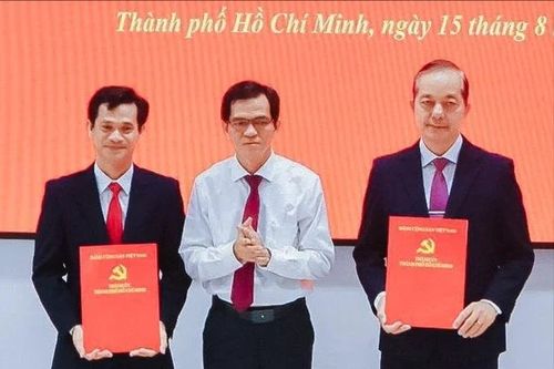 Công bố quyết định của Ban Thường vụ Thành ủy TPHCM về công tác cán bộ