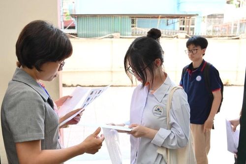 Khánh Hòa: 150 bài thi Ngữ văn tốt nghiệp THPT 2025 tăng điểm sau phúc khảo