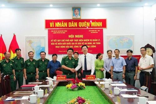 Bộ đội Biên phòng TP HCM và Vietsovpetro phối hợp bảo vệ an ninh, an toàn công trình dầu khí