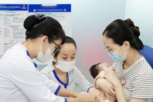 VNVC ra mắt vắc xin não mô cầu tiêm từ 6 tuần tuổi