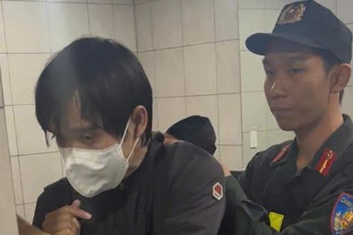 Kẻ sàm sỡ bị cô gái truy đuổi, đánh ở Metro TPHCM: Nhiều người nhận là nạn nhân