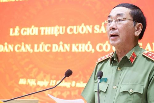 Ra mắt sách về đóng góp thầm lặng của lực lượng công an