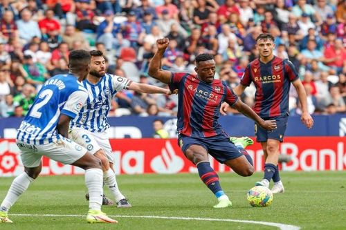 Nhận định, dự đoán Alaves vs Levante: 3 điểm trên sân nhà