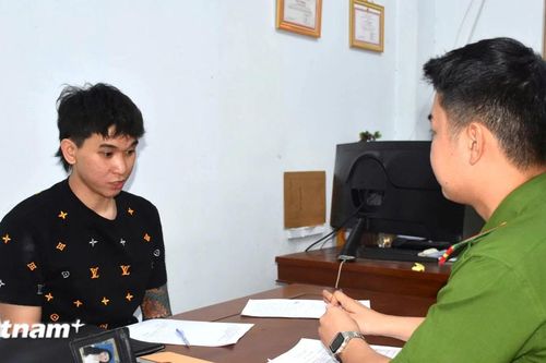 Công an Đà Nẵng bắt 'nóng' đối tượng cướp giật tài sản của người nước ngoài