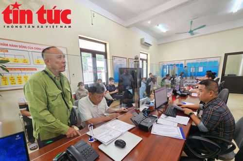 Bài cuối: Gần dân, sát dân, là chỗ dựa của nhân dân