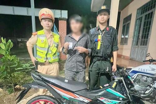 Lộ diện kẻ vận chuyển hàng cấm trốn truy tìm khi bị CSGT kiểm tra