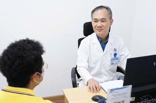 Từ nỗi lo không con đến niềm vui làm cha của người đàn ông mắc vô sinh hiếm gặp