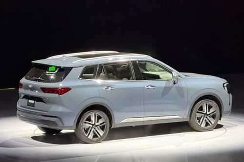 Ford Territory 2025 ra mắt tại Việt Nam, giá từ 762 triệu đồng, cạnh tranh Mazda CX-5