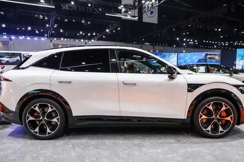 SUV hạng C công suất 637 mã lực, giá hơn 1,1 tỷ đồng