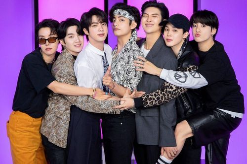 Bang Si Hyuk về Hàn Quốc phục vụ điều tra, album mới của BTS có thể chậm ra mắt?