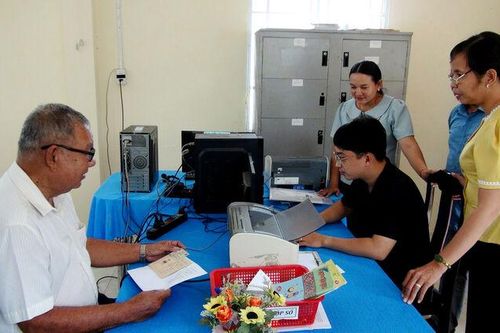 Xã Ô Lâm ra mắt 2 tổ hỗ trợ người dân thực hiện thủ tục hành chính
