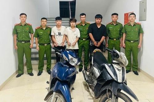 Công an xã Tiên Lục nhanh chóng bắt giữ 3 đối tượng cướp giật tài sản