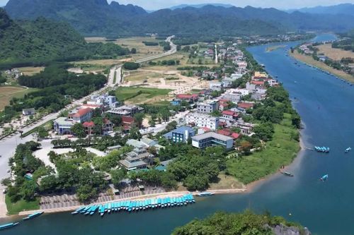 Quyết tâm xây dựng Phong Nha phát triển toàn diện, bền vững