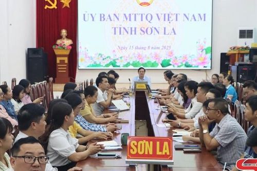 Triển khai thí điểm nền tảng 'Mặt trận số' và tập huấn 'Ứng dụng AI trong công tác Mặt trận Tổ quốc các cấp'