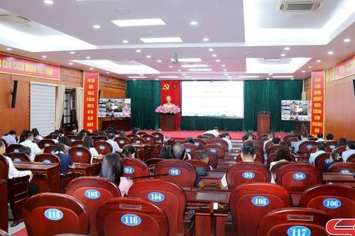 Hội nghị báo cáo viên Trung ương tháng 8 năm 2025
