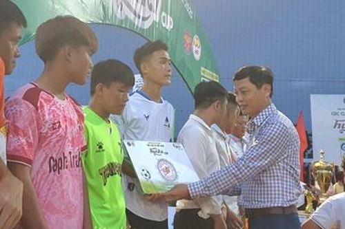 Huế lần đầu tổ chức giải bóng đá sân 7 các câu lạc bộ thành phố