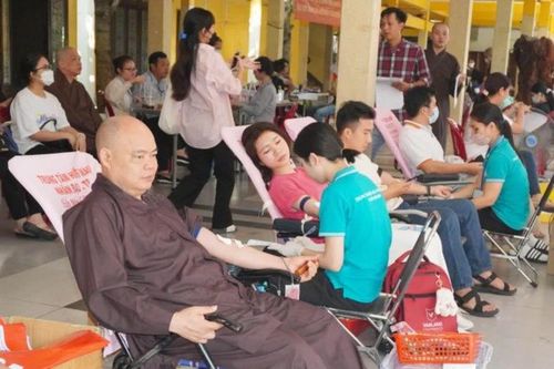 Trung ương Giáo hội kêu gọi tiếp tục tổ chức phong trào 'Hiến máu cứu người - Hành Bồ-tát đạo'