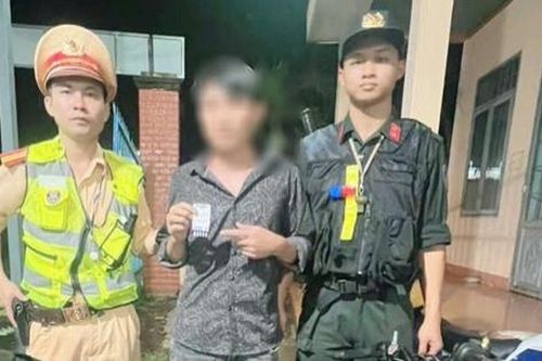 Đang bị truy tìm do vận chuyển hàng cấm, nam thanh niên sa lưới trên QL13 vì dính ma túy