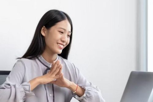 Hướng dẫn tư thế ngồi đúng, hiệu quả khi làm việc