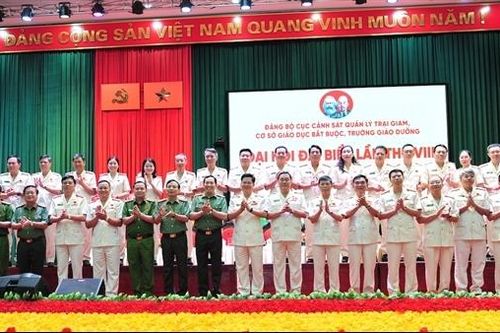 Thứ trưởng Lê Văn Tuyến dự, chỉ đạo Đại hội Đảng bộ Cục Cảnh sát QLTG, CSGDBB, TGD