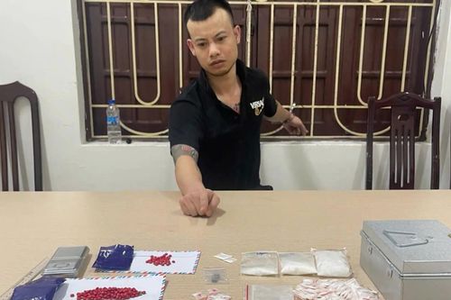 Hà Nội: Triệt phá đường dây ma túy, tàng trữ vũ khí