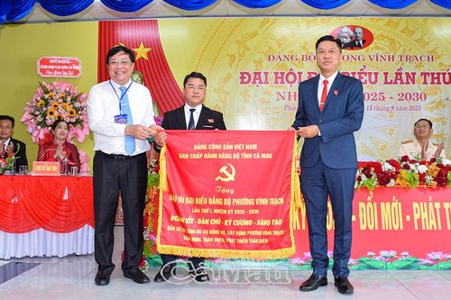 Xây dựng đội ngũ cán bộ, đảng viên bản lĩnh, dám nghĩ, dám làm