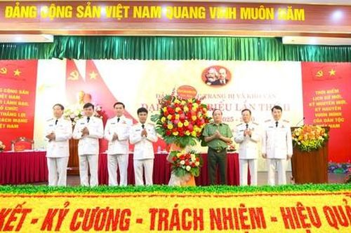Mua sắm, trang bị phương tiện bảo đảm sát với thực tiễn, đáp ứng yêu cầu công tác Công an
