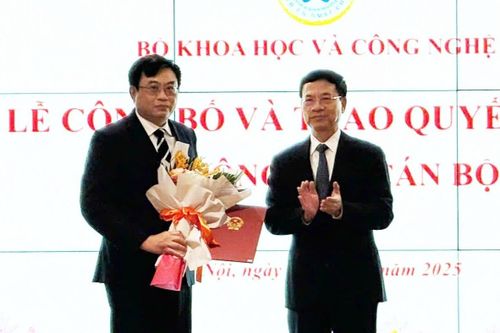 Bổ nhiệm Giám đốc Nhà xuất bản Khoa học - Công nghệ - Truyền thông