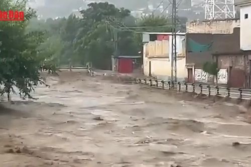 Lở đất, lũ quét khiến gần 200 người thiệt mạng tại Pakistan