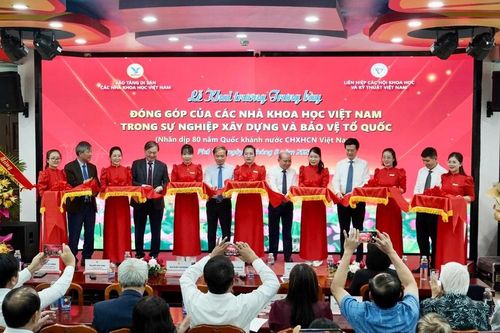 Tôn vinh sự đóng góp của các nhà khoa học Việt Nam trong sự nghiệp xây dựng và bảo vệ Tổ quốc