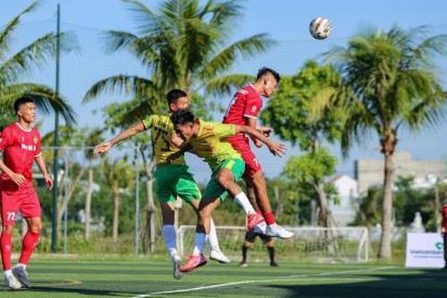 'Gặp nhau rồi thật khó lìa xa, bao tâm sự còn đang dang dở'