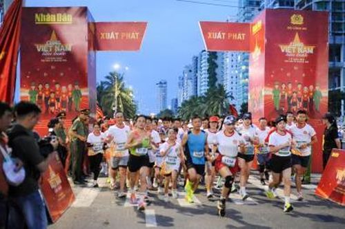 Sôi nổi chuỗi hoạt động văn hóa - thể thao chào mừng Quốc khánh 2-9 và Ngày truyền thống CAND tại Đà Nẵng