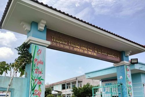 Hiệu trưởng bị phạt 7 năm tù vì tham ô hơn 10 triệu đồng ở Cà Mau được tại ngoại