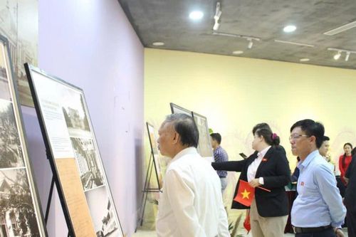 Triển lãm 'Không có gì quý hơn độc lập, tự do': Hành trình lịch sử qua tư liệu lưu trữ