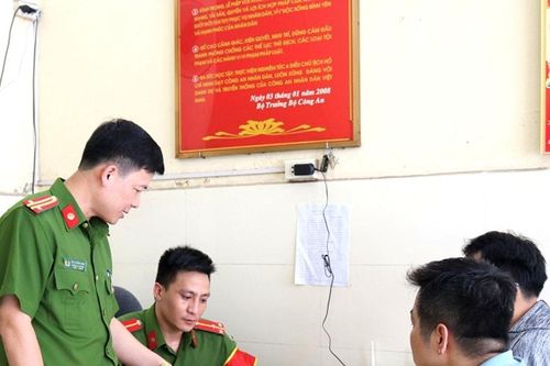 Bộ Xây dựng đề xuất giao Công an xã xác nhận điều kiện thu nhập để mua, thuê mua nhà ở xã hội