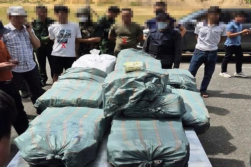 Triệt phá đường dây ma túy xuyên quốc gia, thu gần 300 kg ma túy