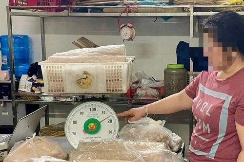 Nghịch lý tiêu chuẩn kép nông sản Việt - kỳ 3: Chất cấm vẫn tràn lan
