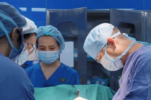 Triển vọng mới trong chẩn đoán, điều trị và quản lý ung thư vú