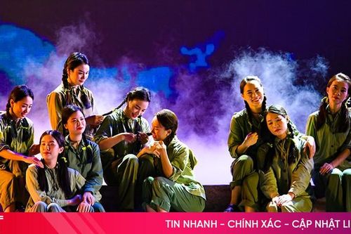 80 năm văn chương một vùng đất