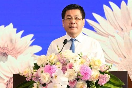 Bộ trưởng Nguyễn Hồng Diên: Gia đình là điểm tựa của người lao động và ngành Công Thương