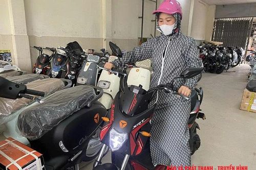 Nhộn nhịp thị trường xe điện phục vụ mùa tựu trường