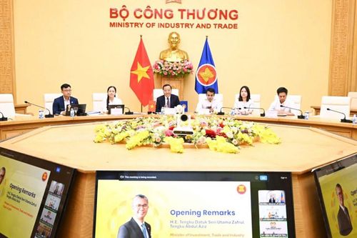 ADB và WB đầu tư hơn 12 tỷ USD để thúc đẩy lưới điện ASEAN và năng lượng tái tạo