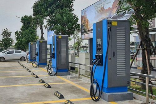 Hà Nội rà soát quỹ đất để lắp đặt trạm sạc