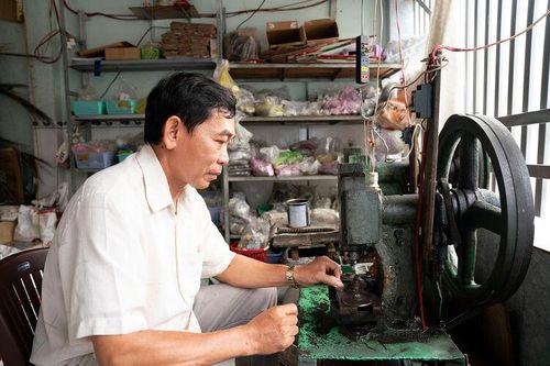 Làng nghề lưỡi câu Mỹ Hòa vào mùa